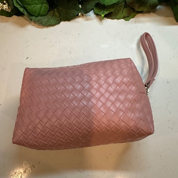 Pink Woven PVC Wristlet Clutch With Gold Accent & Zip Closure - Picture 2 of 8